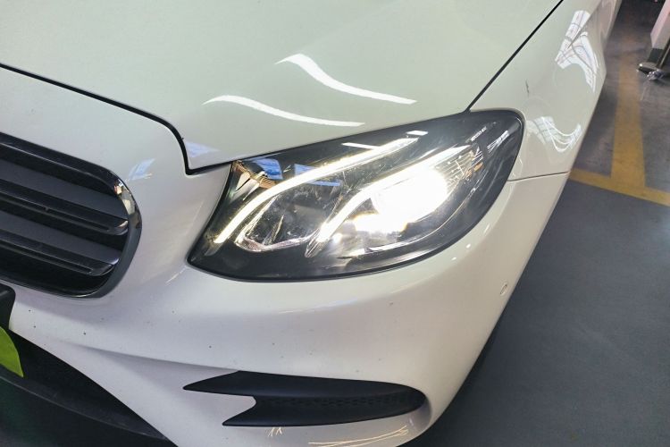 奔驰E级 2020款 E 300 L 运动时尚型局部细节36