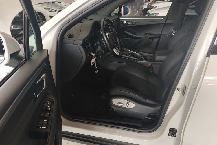 保时捷 2018款 Macan 2.0T中控内饰19
