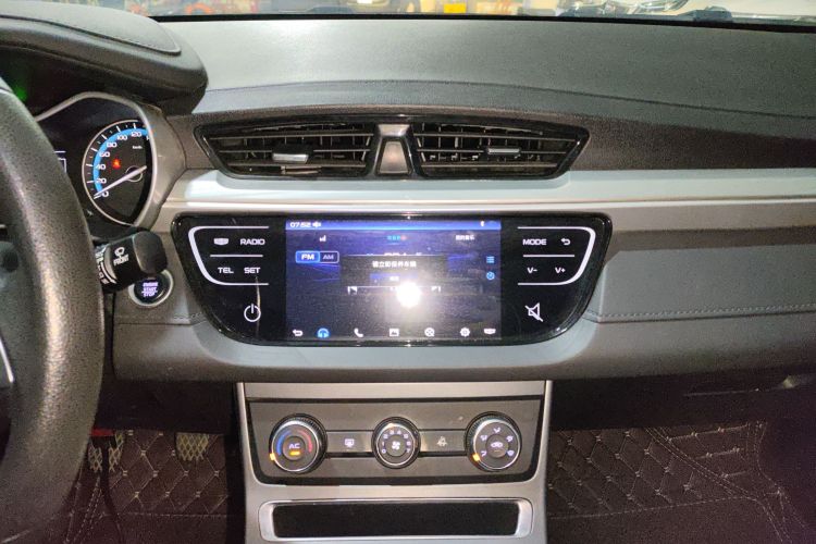 吉利汽车 帝豪 2020款 1.5L 手动舒适型局部细节16