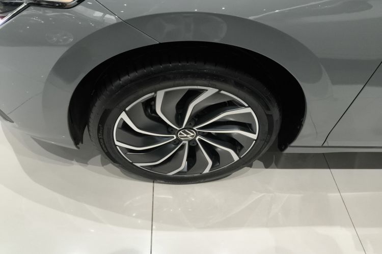 大众 高尔夫 2023款 280TSI DSG Pro 20周年纪念版车身外观6007