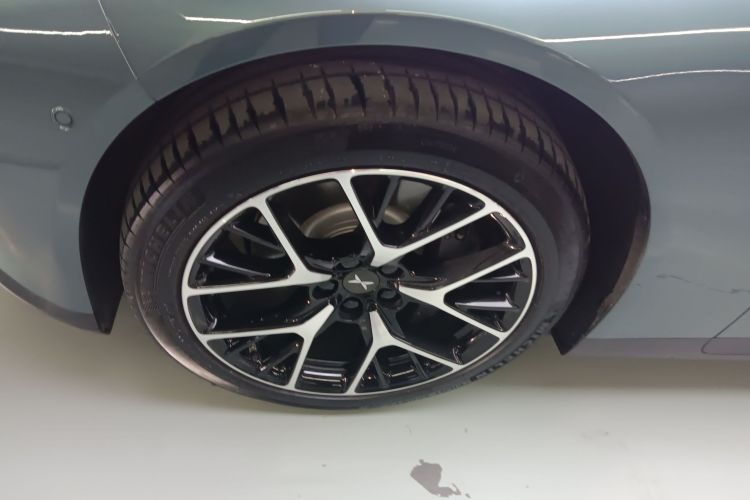 小鹏P7 2023款 P7i 702 Pro车身外观6007