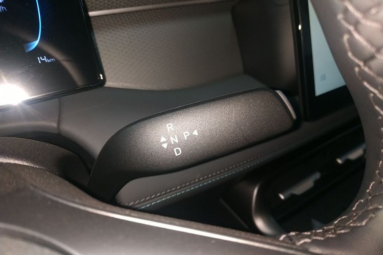 比亚迪 秦PLUS 2025款 DM-i 智驾版 128KM进取型中控内饰18