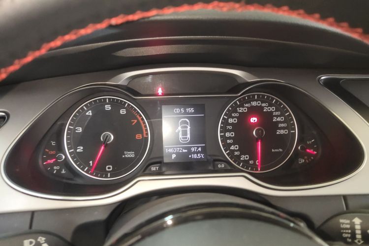 奥迪A4L 2015款 35 TFSI 自动舒适型局部细节14