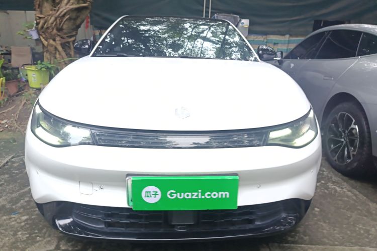 零跑汽车 零跑C01 2022款 后驱长续航版车身外观2