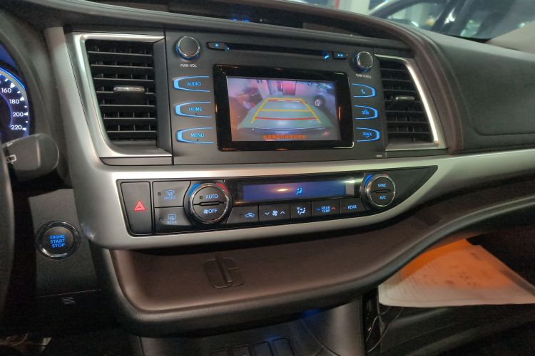 丰田 汉兰达 2018款  2.0T 两驱豪华版 7座 国VI局部细节16