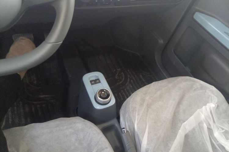 吉利银河 2024款 熊猫mini 200km 耐力熊局部细节18