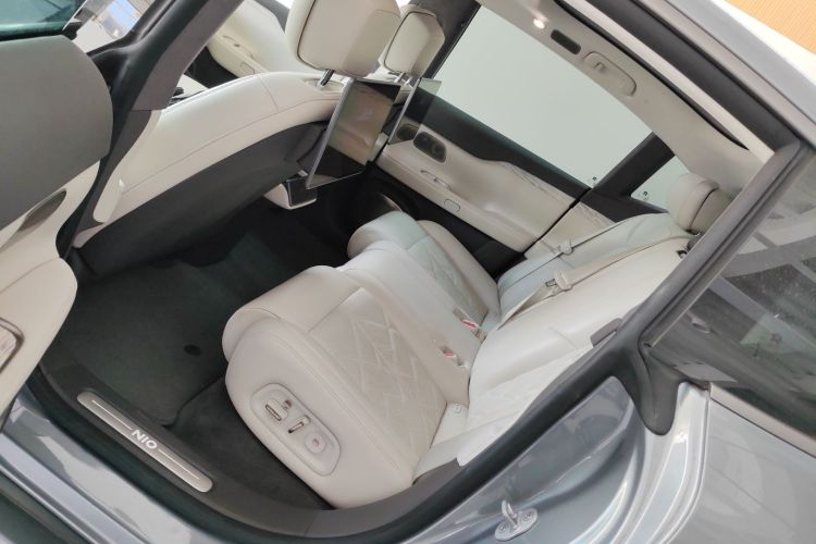 蔚来ET7 2024款 100kWh 行政签名版中控内饰7004