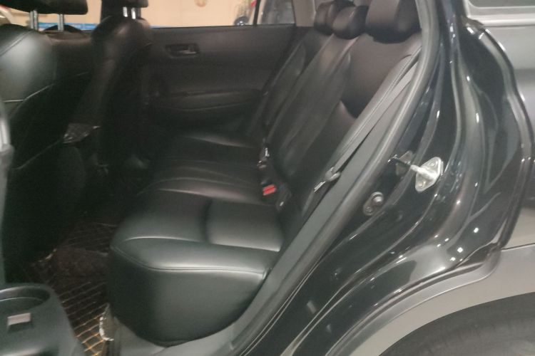 丰田 卡罗拉锐放 2022款 2.0L 先锋版中控内饰7004