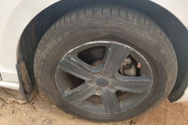 大众 凌渡 2015款 230TSI 手动风尚版车身外观10