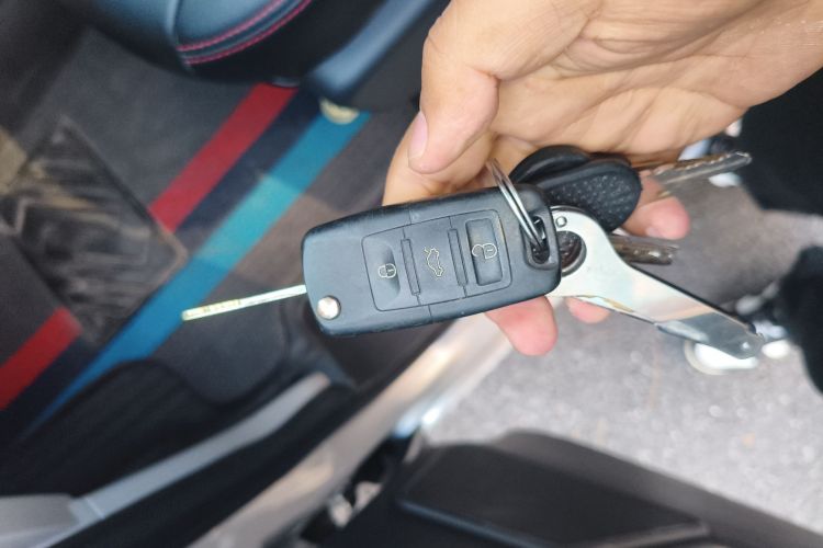 江淮瑞风 瑞风M3 2023款 PLUS 1.5T 7/8座舒适版中控内饰11