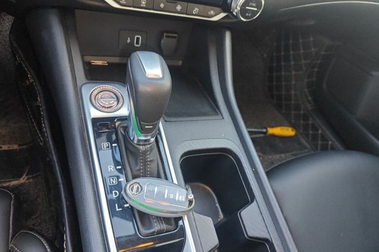 日产 轩逸 2022款 1.6L XL CVT悦享版中控内饰18