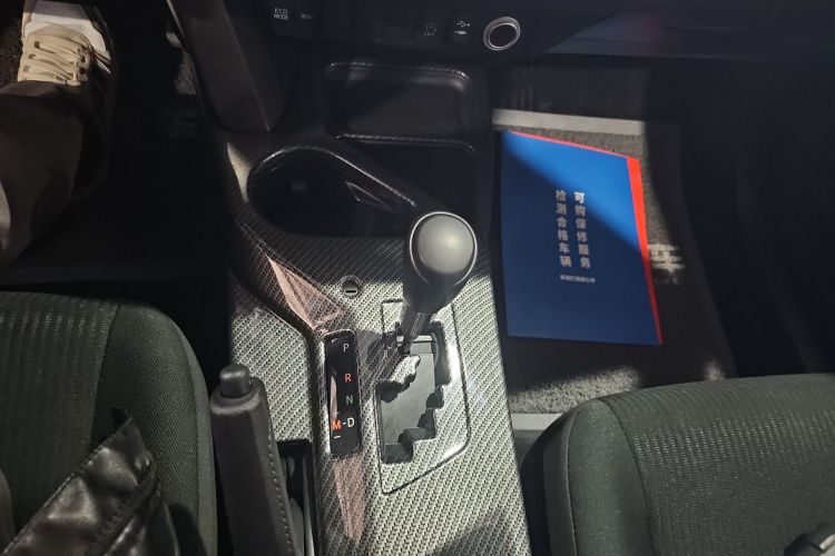 丰田 RAV4荣放 2018款 2.0L CVT两驱风尚X版中控内饰18