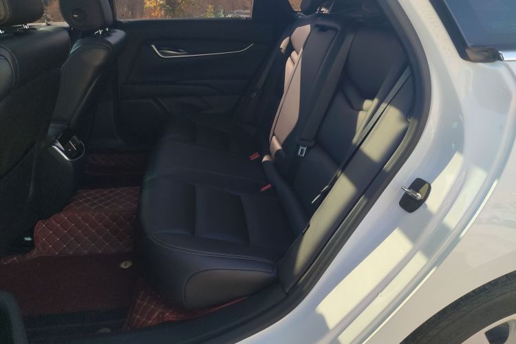 凯迪拉克XTS 2018款 28T 技术型中控内饰21