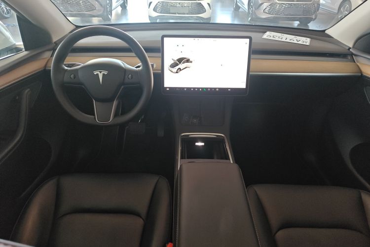特斯拉 Model Y 2021款 标准续航后驱版中控内饰12