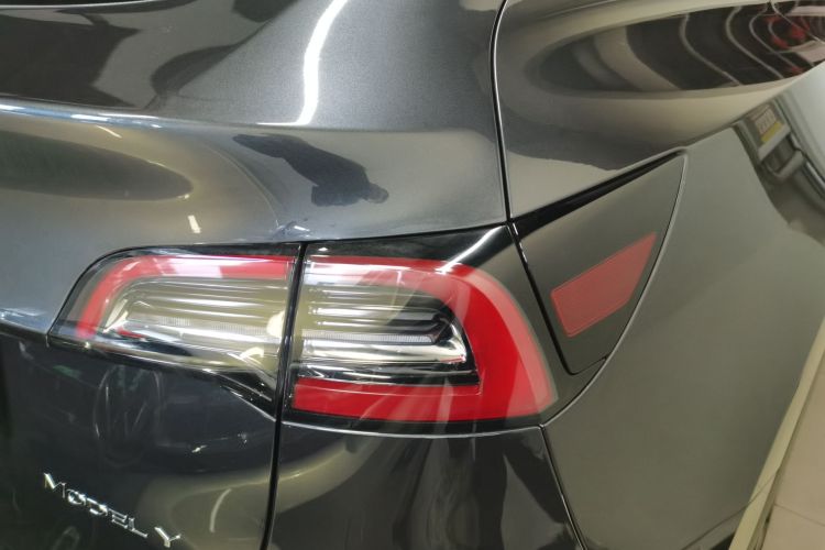 特斯拉 Model Y 2024款 后轮驱动版车身外观6006