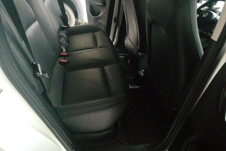 零跑汽车 零跑T03 2020款 400豪华版中控内饰21