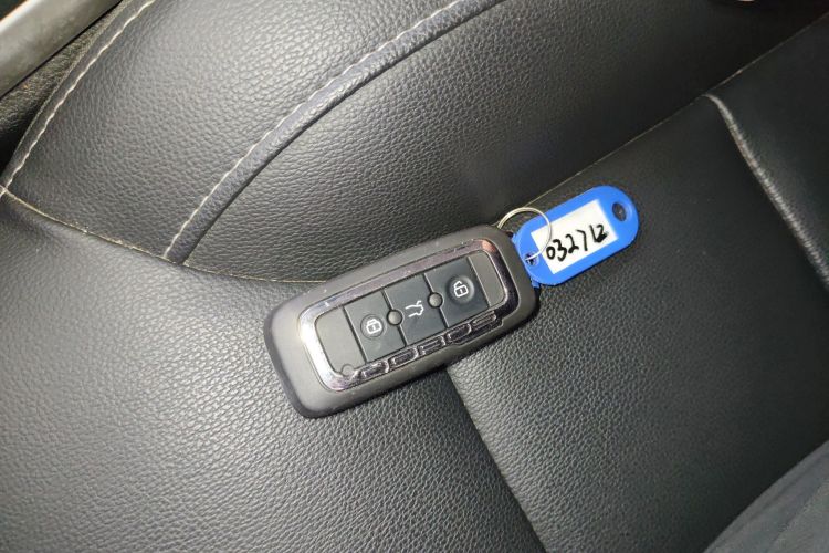 观致5 2018款 改款 1.6T 自动领先型中控内饰11