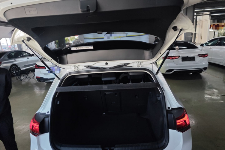 大众 高尔夫 2021款 280TSI DSG Pro机舱底盘23