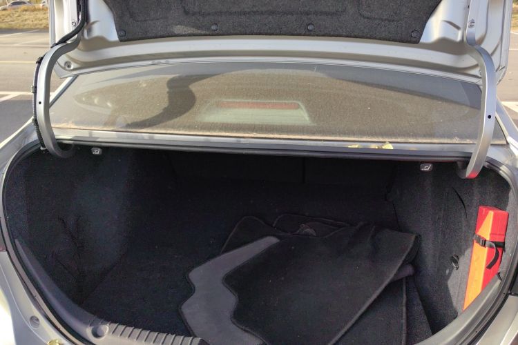 马自达3 昂克赛拉 2016款 三厢 1.5L 手动舒适型机舱底盘23