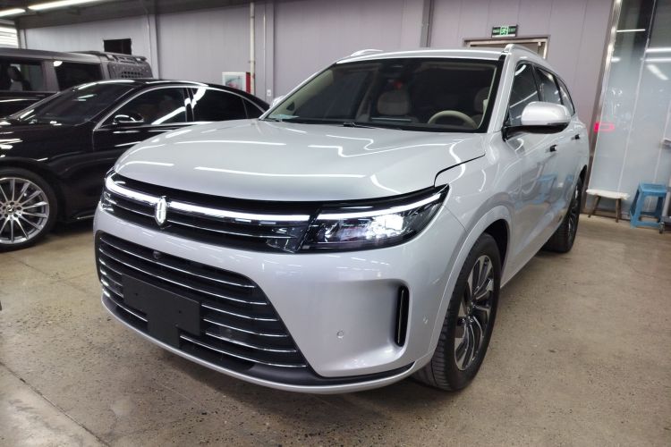 鸿蒙智行 问界M7 2024款 1.5T 后驱Plus版 5座车身外观1