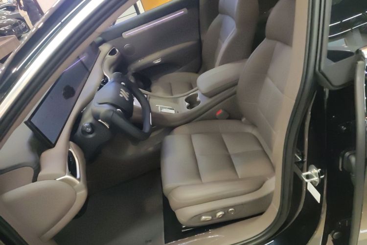 智己汽车 智己L6 2025款 Ultra中控内饰19