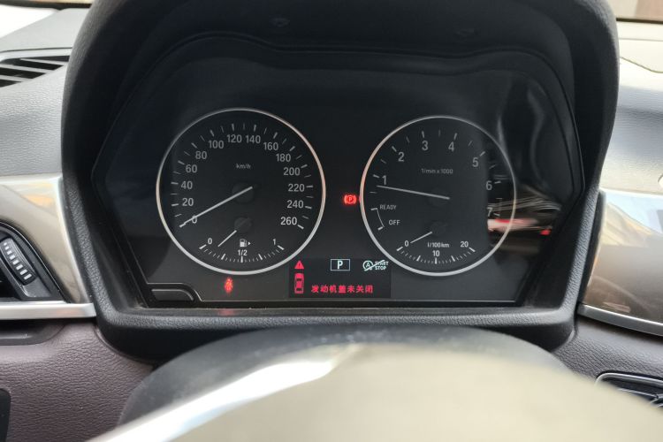 宝马X1 2016款 sDrive20Li 豪华型中控内饰14