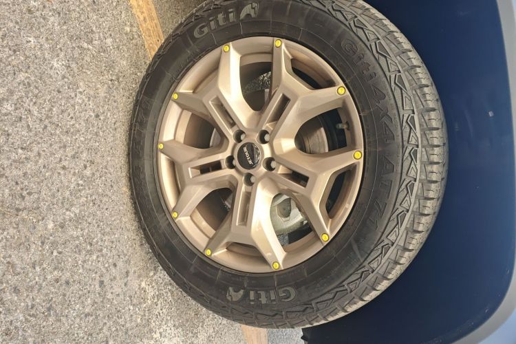 捷途旅行者 2023款 2.0T 四驱征服PRO车身外观10