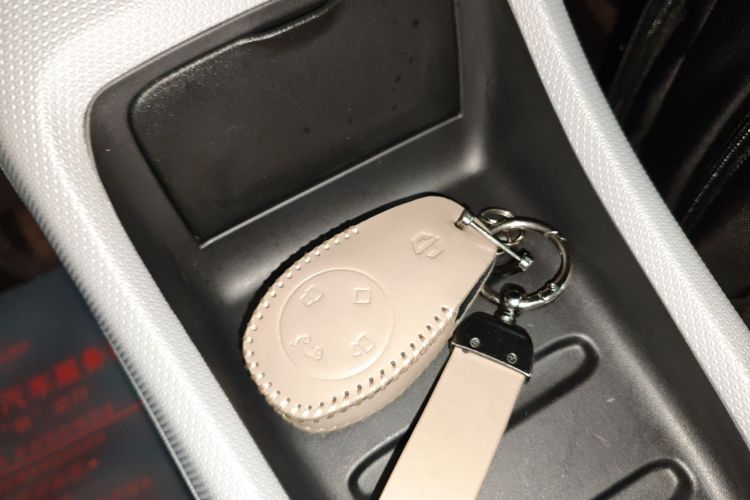 零跑汽车 零跑T03 2023款 200轻享版中控内饰7001