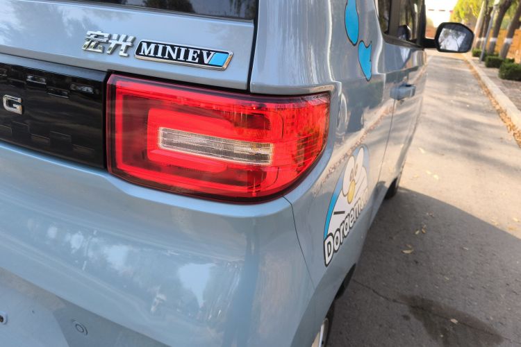 五菱汽车 宏光MINIEV 2020款 自在款 磷酸铁锂车身外观9