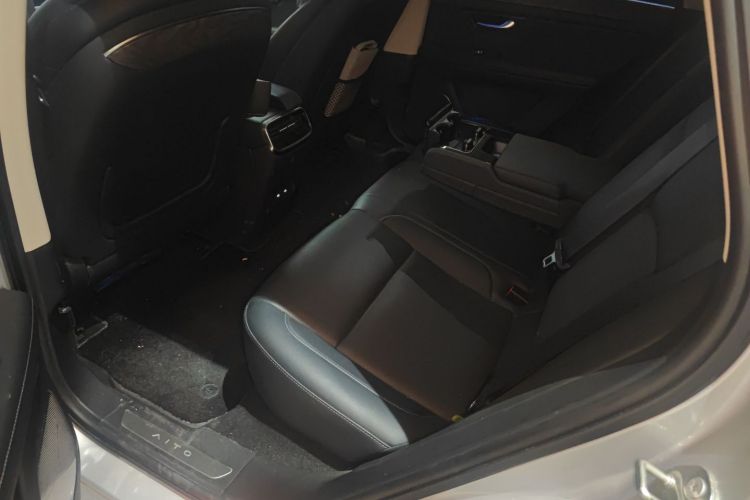 鸿蒙智行 问界M5 2022款 增程后驱标准版中控内饰21