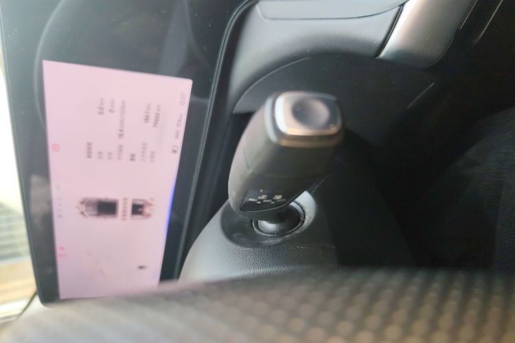 小鹏P7 2021款 670G中控内饰18