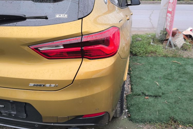 宝马X2 2020款 sDrive25i 领先型M运动套装车身外观6006