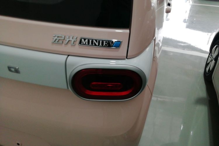 五菱汽车 宏光MINIEV 2024款 第三代 215km 青春版车身外观9