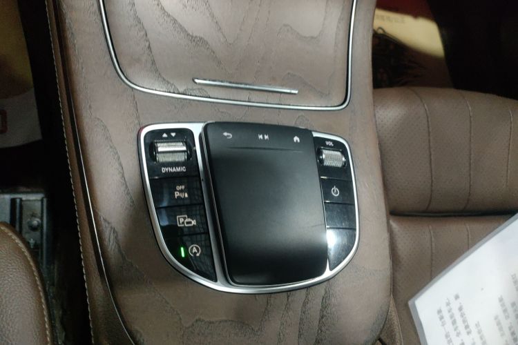 奔驰E级 2021款 E 260 L中控内饰18