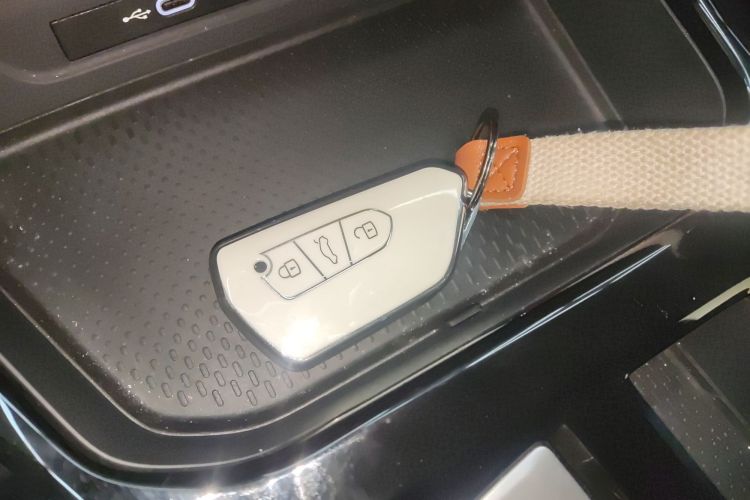 大众 2023款 凌渡L 280TSI DSG炫辣版中控内饰7001