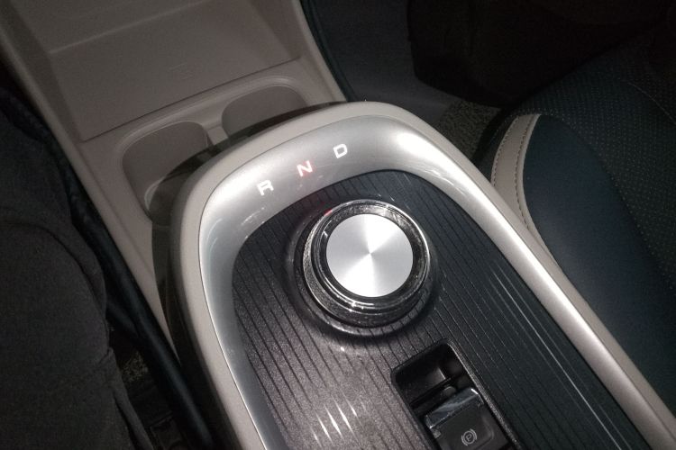 欧拉好猫 2022款 400km标准续航 尊贵型 磷酸铁锂局部细节18