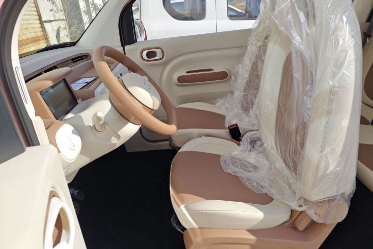 奔腾小马 2026款 222km 炫彩马局部细节19