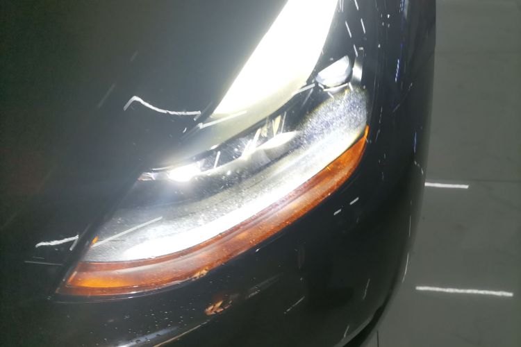 特斯拉 Model Y 2021款 标准续航后驱版局部细节36