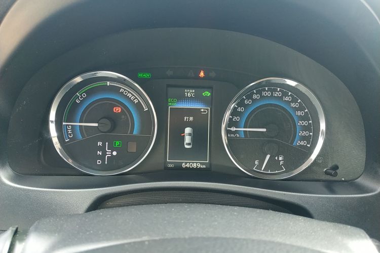 丰田 雷凌 2017款 改款双擎 1.8H GS E-CVT精英天窗版 国V中控内饰14