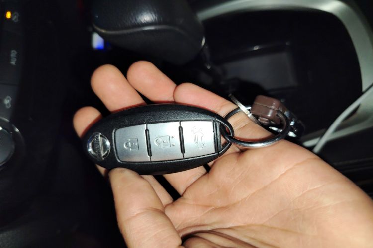 日产 奇骏 2014款 2.5L CVT豪华版 4WD中控内饰11