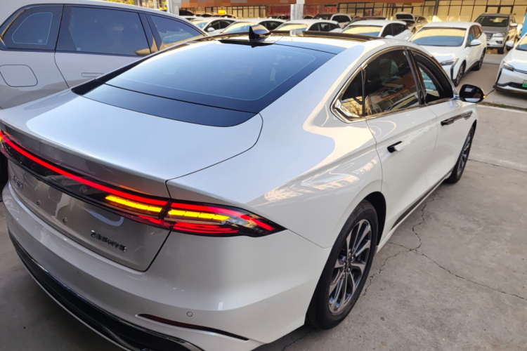 林肯Z 2025款 2.0T 尊尚版车身外观7