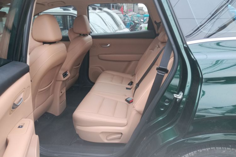 蓝电E5 PLUS 2025款 165km 长续航版PLUS 7座中控内饰21