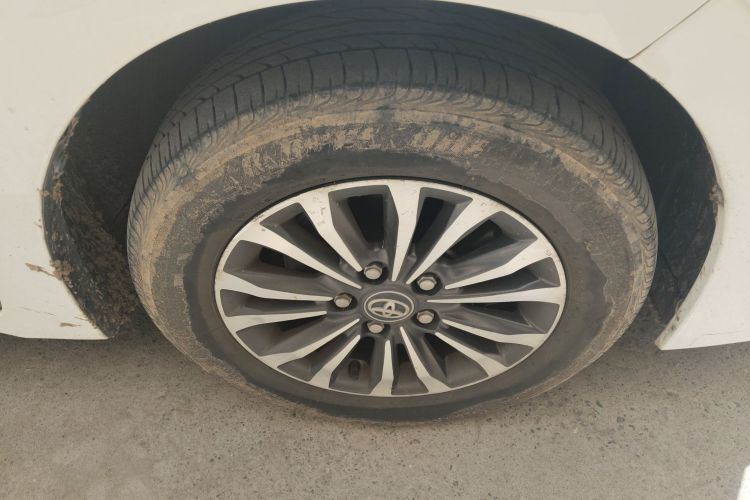 丰田 卡罗拉 2018款 1.2T S-CVT GL智享版车身外观10