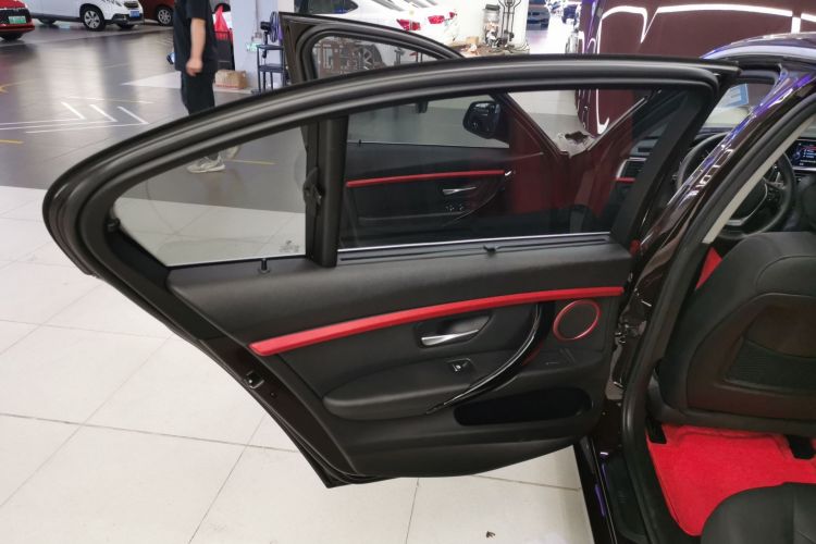 宝马3系 2017款 320Li 时尚型中控内饰49