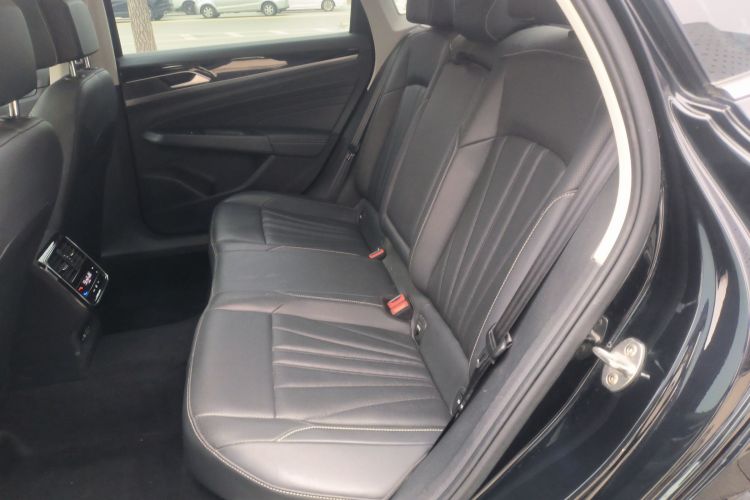 大众 帕萨特 2025款 出众款 380TSI 龙腾版中控内饰21