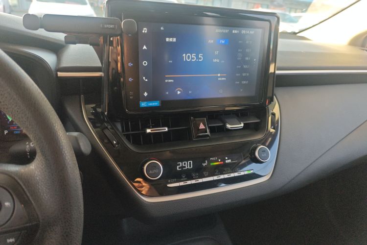 丰田 卡罗拉 2021款 双擎 1.8L E-CVT精英版局部细节16