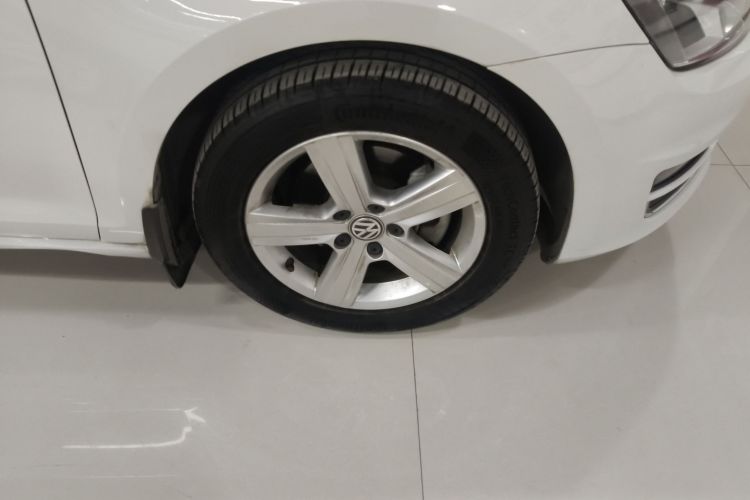 大众 高尔夫 2015款 1.6L 自动舒适型车身外观10