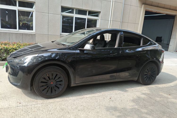 特斯拉 Model Y 2023款 后轮驱动版车身外观6003