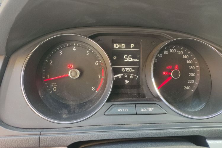 大众 朗行 2017款 180TSI DSG舒适版中控内饰15