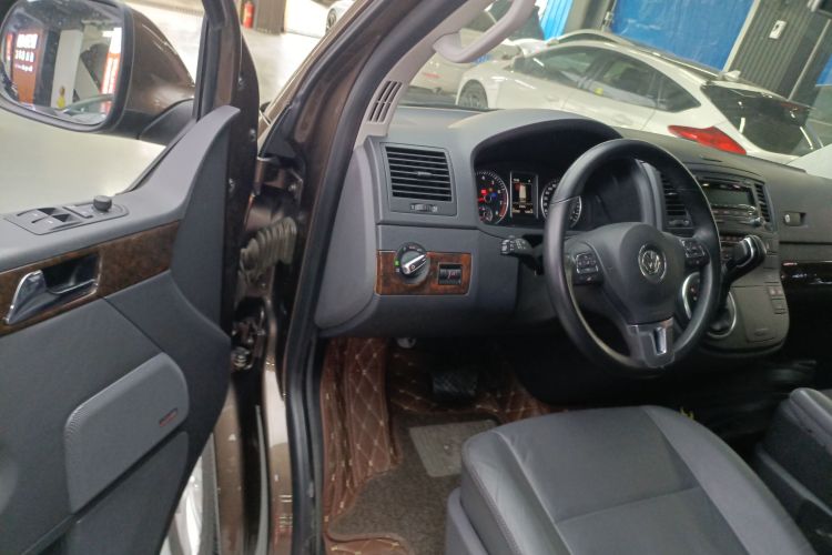 大众 迈特威 2012款 2.0TSI 两驱豪华版中控内饰20